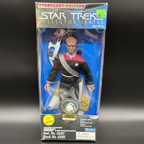 Playmates - Star Trek Starfleet Edition Lieutenant Commander Worf Action Figure