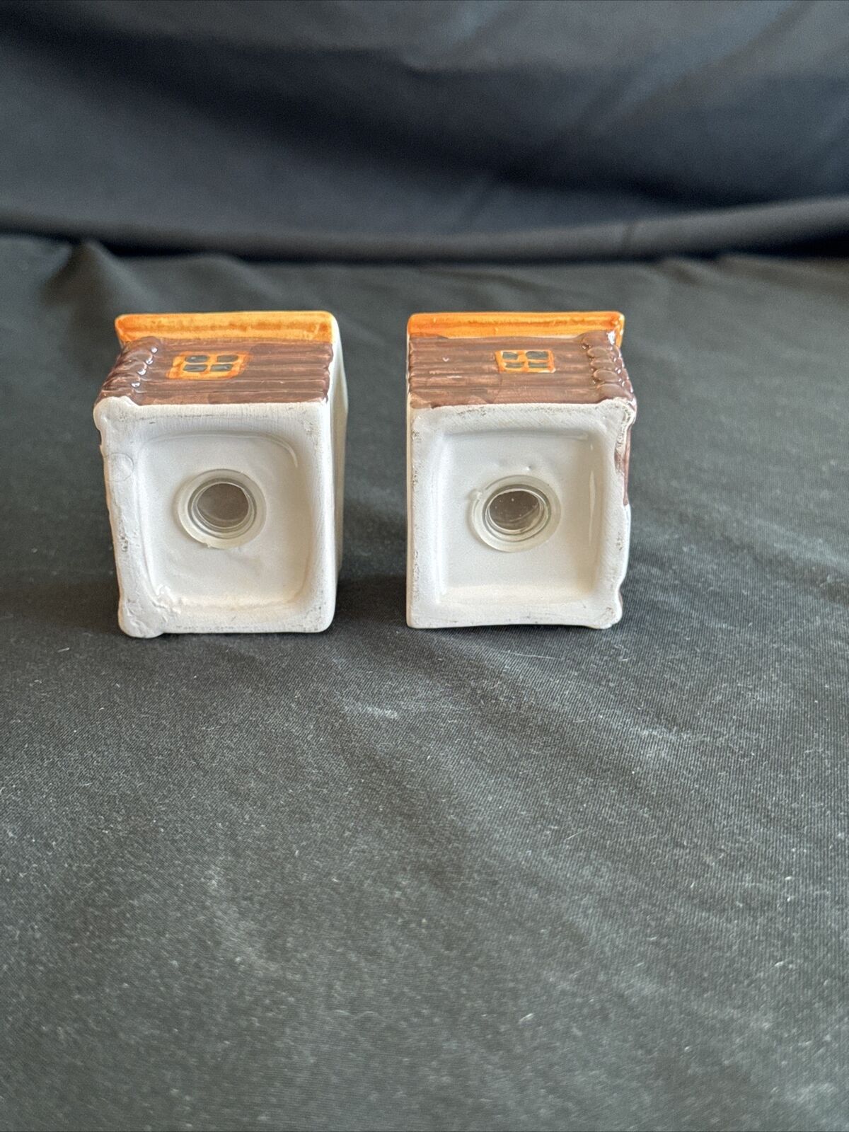 Log Cabin Salt And Pepper Shaker Woodland Camping Lodge