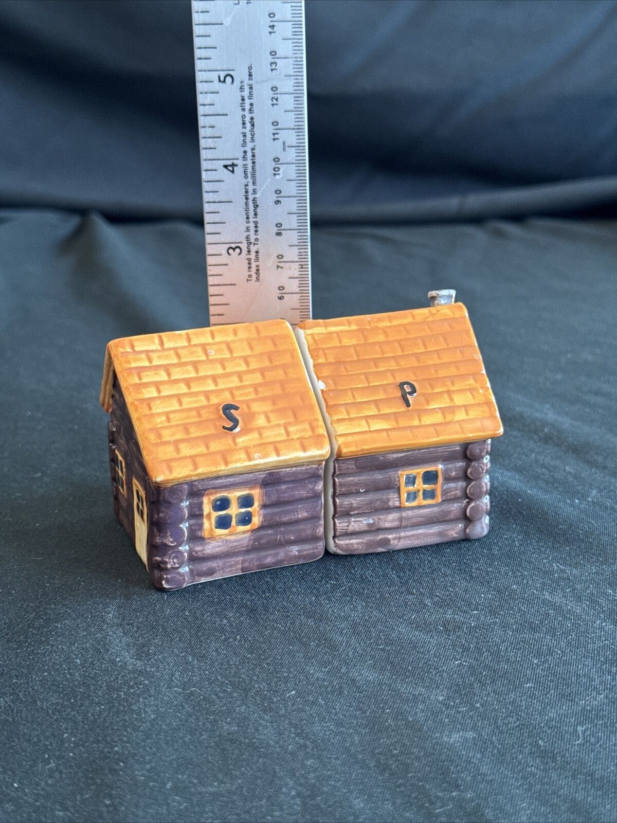 Log Cabin Salt And Pepper Shaker Woodland Camping Lodge
