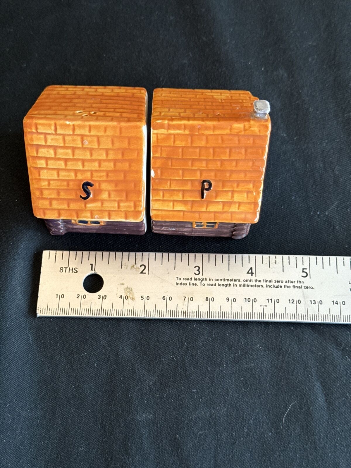 Log Cabin Salt And Pepper Shaker Woodland Camping Lodge