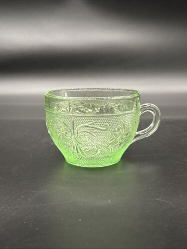 Vintage Tiara Glass Chantilly Green SANDWICH Tea Coffee Cup