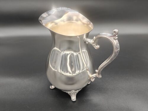 Vintage Wm Rogers 817 Silver Plate Footed Beverage Water Pitcher with Ice Guard