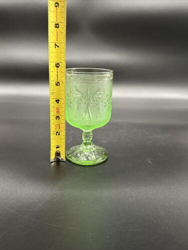 Tiara Sandwich Light Green (Chantilly Green) 5-5/8" Table Wine Glass