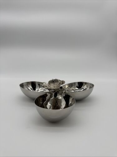 Michael Aram Flower Triple Nut/Candy Dish 3 Arm 8 1/2” Diameter, Excellent