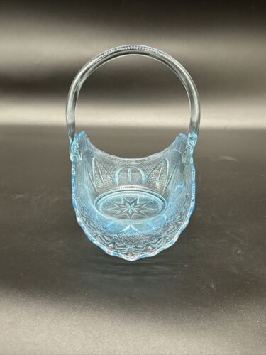 Vintage LE Smith Princess House Ice Blue Bridal Art Glass Basket