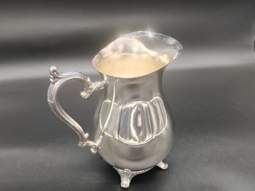 Vintage Wm Rogers 817 Silver Plate Footed Beverage Water Pitcher with Ice Guard