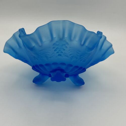 Vtg. Westmoreland Blue Mist Satin Glass Bowl Ruffled Edge Grape Vines 3 Footed