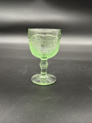 Tiara Crystal Sandwich Light Green Pattern Wine Glass 4.125" Vintage Stemware