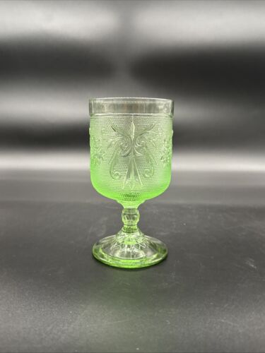 Tiara Sandwich Light Green (Chantilly Green) 5-5/8" Table Wine Glass