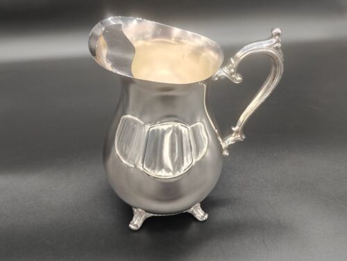 Vintage Wm Rogers 817 Silver Plate Footed Beverage Water Pitcher with Ice Guard