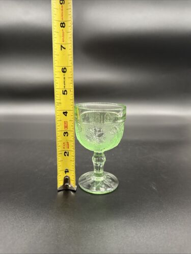 Tiara Crystal Sandwich Light Green Pattern Wine Glass 4.125" Vintage Stemware