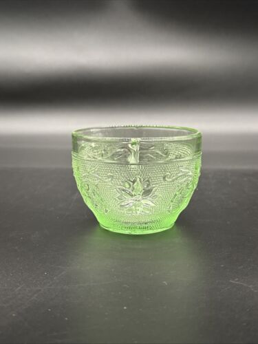 Vintage Tiara Glass Chantilly Green SANDWICH Tea Coffee Cup