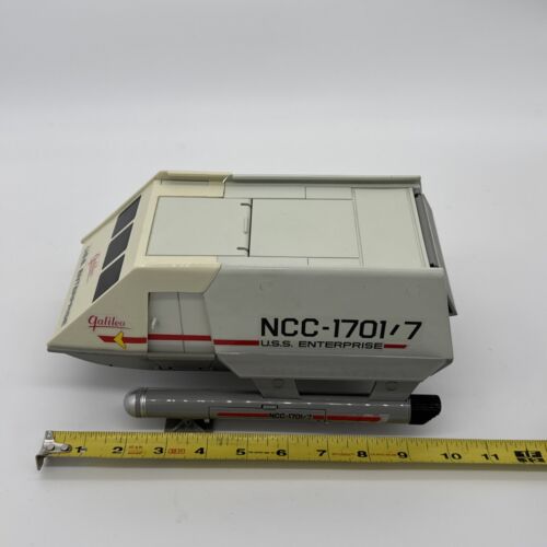 1996 Classic Star Trek 30th Anniversary Galileo Shuttlecraft NCC-1701/7 FIGURES!