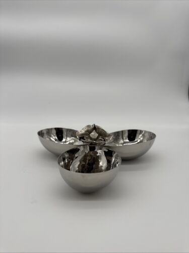 Michael Aram Flower Triple Nut/Candy Dish 3 Arm 8 1/2” Diameter, Excellent