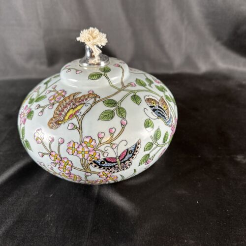 Butterfly Oil Lamp - Chinese Styling